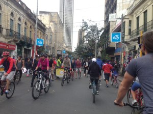 During Ciclovia you can find all sorts of people enjoying the streets without car traffic. Cyclists, pedestrians/runners, street vendors/performers and dogs dominate the roads from 7 to 2 every week.